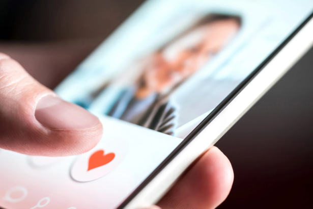 App de relacionamento (Foto: Canva)