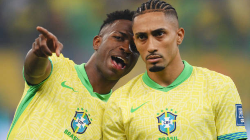 Raphinha e Vini Jr. | Reprodução/Pedro Vilela/Getty Images Embed